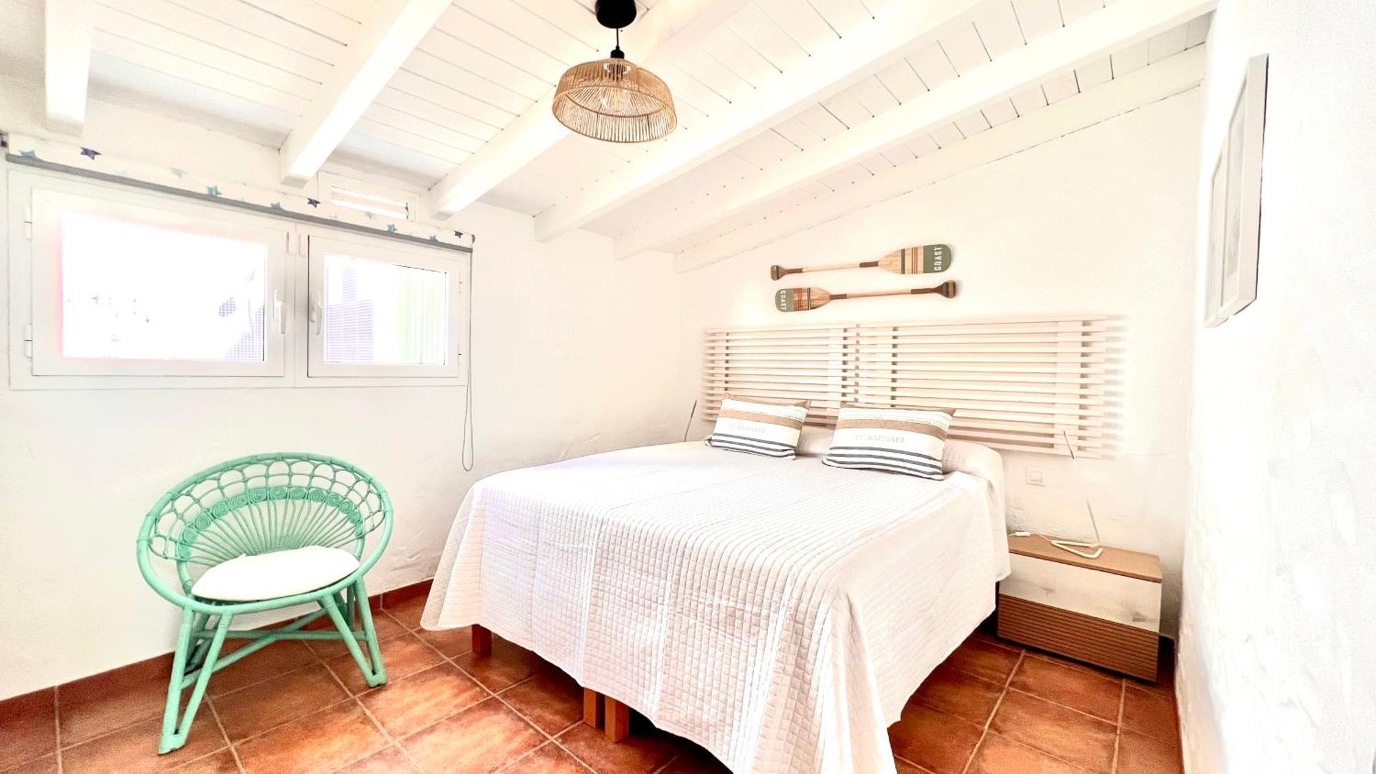 Oasis Beach Holiday Home With Jacuzzi 플라야 델 잉글스 외부 사진